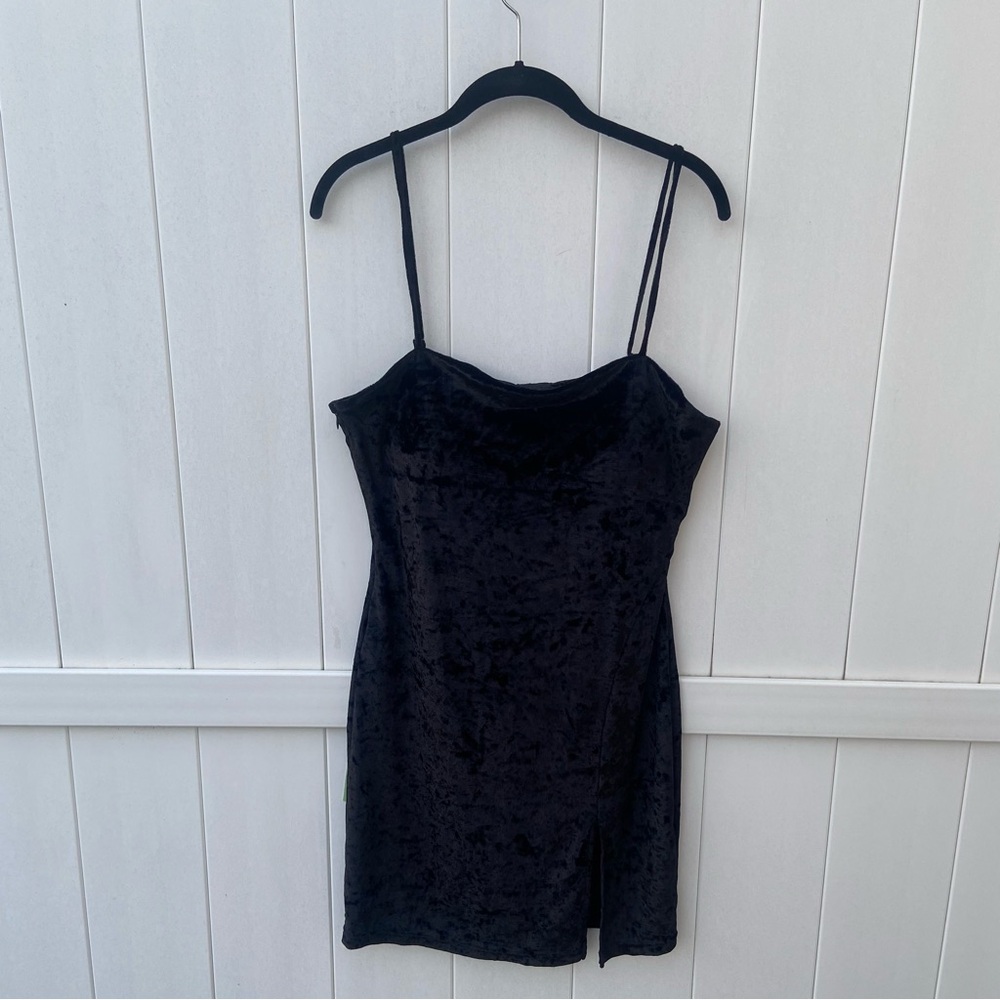 BuffBunny Crushed Velvet Bodycon Frozen Mini Dress, Women’s Size M, Black Ice